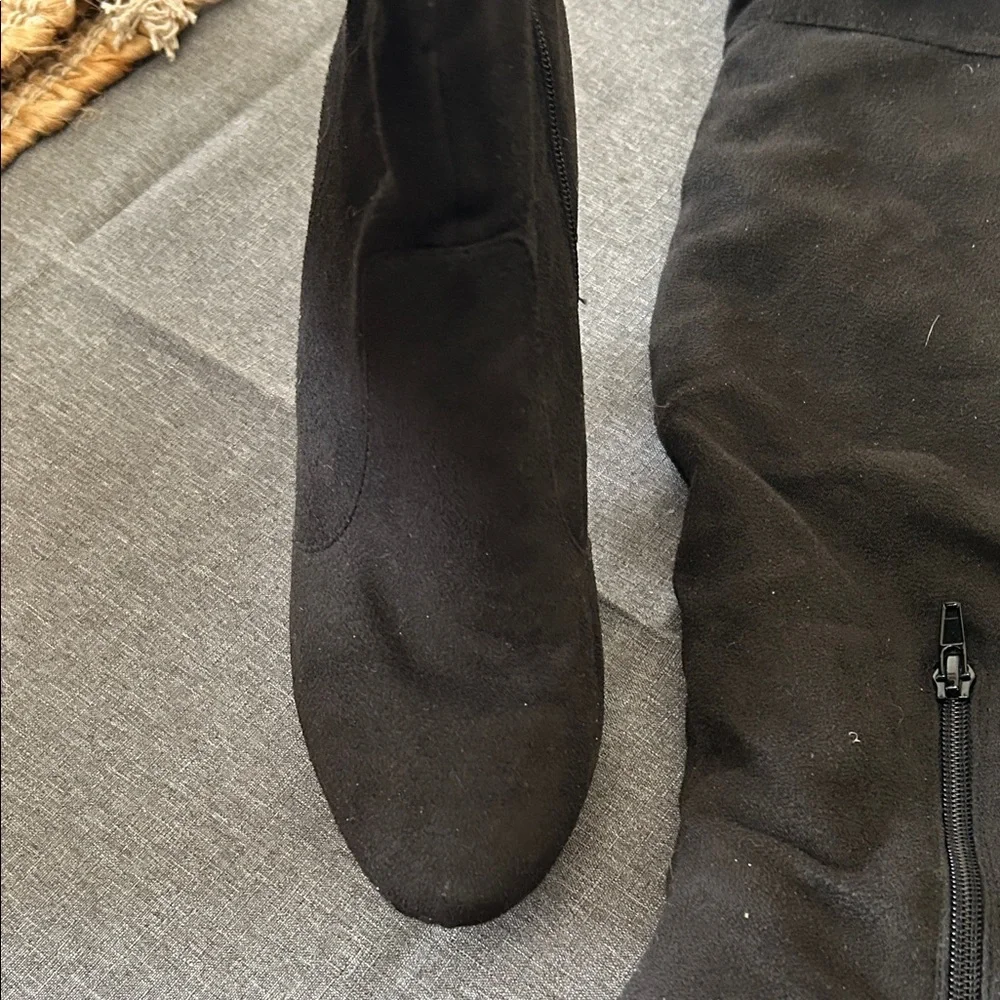 Black Suede Women's Knee-High Boots - Picture 7 of 7
